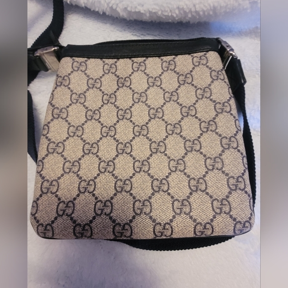 💢SOLD💢       NWOT AUTHENTIC GUCCI  KIDS navy micro GG canvas mini bag - Picture 2 of 16